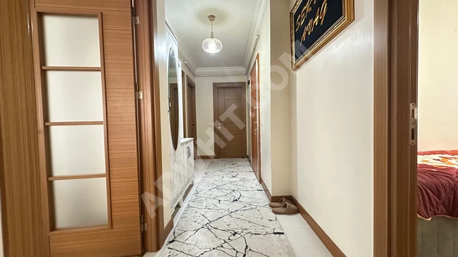 Spacious and comfortable 3+1 apartment for sale in Bahçeklevler, Siyavuşpaşa.