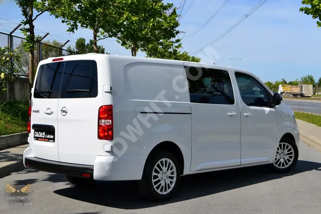 Opel Vivaro ELEGANCE XL 2024 model, long chassis, 6,001 km, 5+1 seats, with 20% VAT.