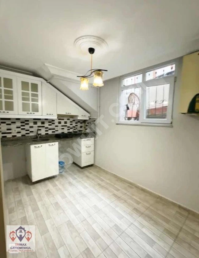 2+1 apartment close to public transport, with high rental yield in the Üçevler neighborhood.