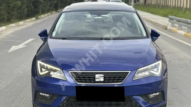 SEAT LEON - موديل 2017 -  مع سقف زجاجي، وإضاءة LED، وقماش ألكانتارا، وتابلت...- من KARATAŞ MOTORS