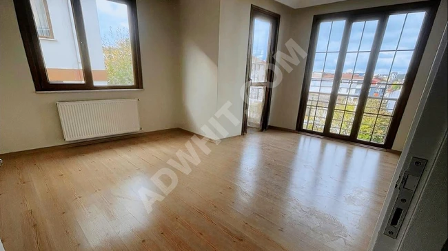 140 m² duplex apartment on the main street in Yunus Emre neighborhood