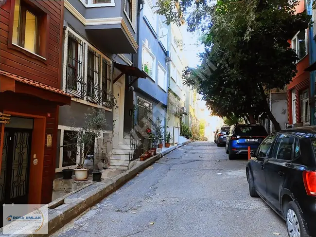 Independent house consisting of 3.5 floors with a steel structure in KUZGUNCUK.