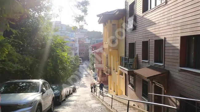 Independent house consisting of 3.5 floors with a steel structure in KUZGUNCUK.