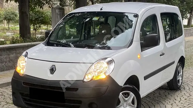 RENAULT KANGO 3  1*5 DCİ موديل 2010  بحالة جيدة  85حصان ديزل، مكيف، 400000كم.