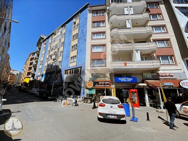 Shop opportunity for rent in Çorlu, consisting of 3 sections and equipped with ATMs.