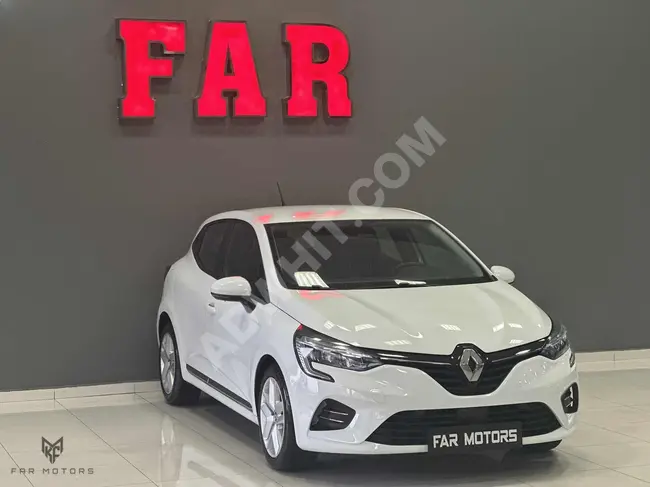 RENAULT CLIO 1.3 TOUCH - Model 2020 - Automatic - 85,000 km - with loan option at 1.79% interest rate and 20% tax.