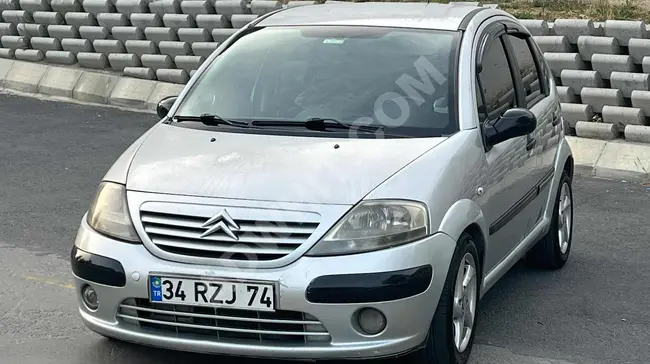 Citroen موديل 2004 - بها نظام صوت - بدون متغييرات - مصانة