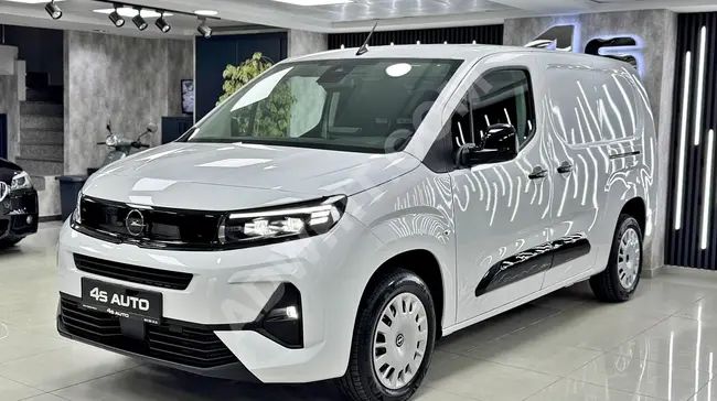 OPEL COMBO CARGO موديل 2025 فاتورة  شاشة+بابين انزلاقيين +قاعدة خشب+0 كم