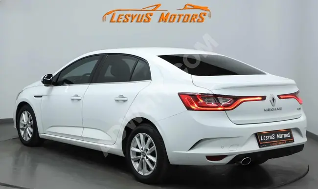 MEGANE SEDAN 1.5 DCİ EDC TOUCH Model 2017 with a mileage of 208,000 km