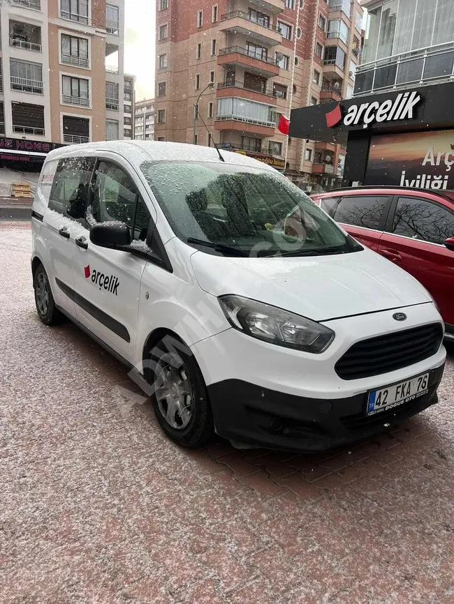 Ford Transit Courier - موديل 2017 - 196.000 كم - مكيفة - بدون مصاريف