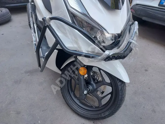 دراجة نارية PCX 125 بحقيبة ذكية صفر كيلومتر