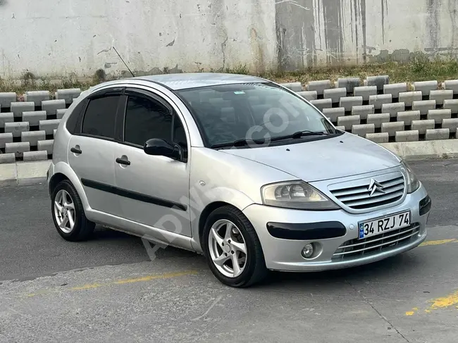 Citroen موديل 2004 - بها نظام صوت - بدون متغييرات - مصانة