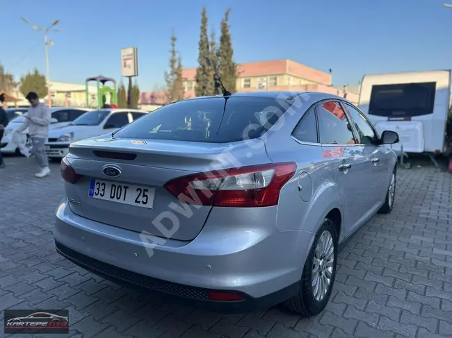 Ford FOCUS موديل 2012 تم تغيير قطعة وطلاء قطعة - خاليه من العيوب