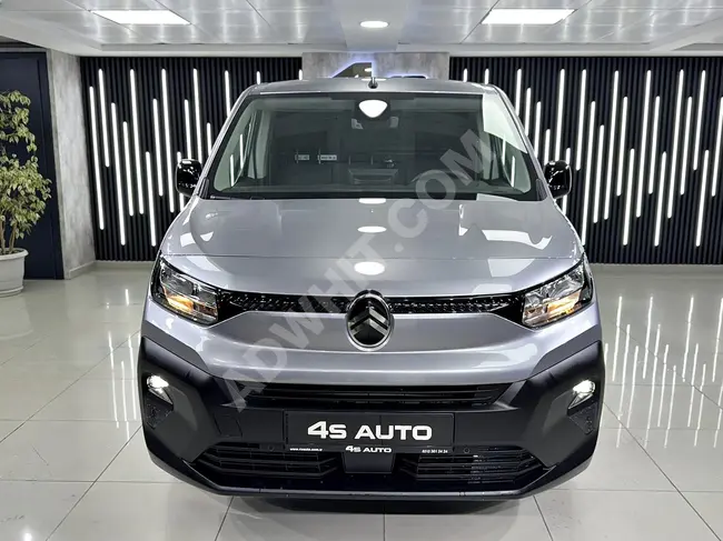 From 4S AUTO, a CİTROEN BERLINGO car, model 2024, with a distance of 0 km, 130 horsepower, and a 180 camera.