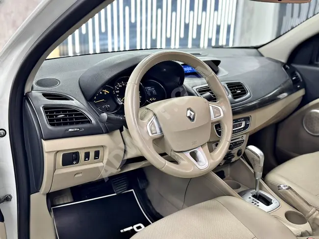 سيارة RENAULT FLUENCE PRİVİLEGE 1.5 DCI موديل 2012 مع فتحة سقف