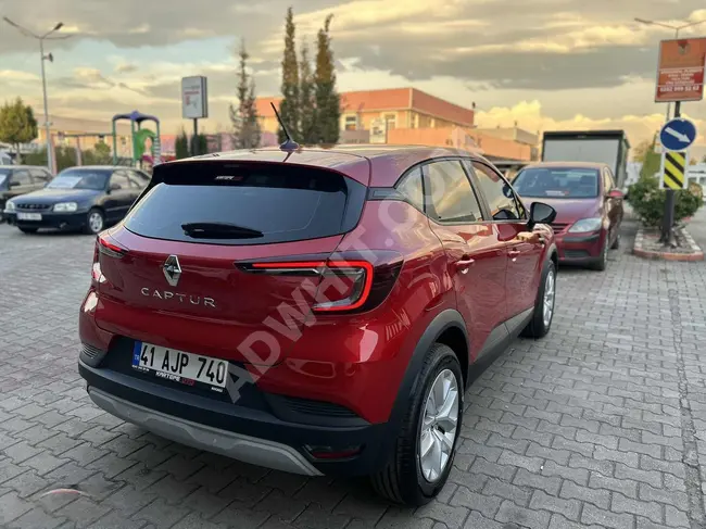 RENAULT CAPTUR 1.3 TCE TOUCH model 2021 - Automatic - No defects or paint, like new - from KARTEPE OTO