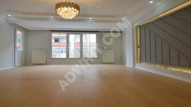 2+1 apartment with a balcony in a family building on the street without expenses!