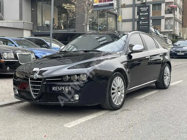 Alfa Romeo model 2007 - 193,000 km - Rearview camera - from RESPECT MOTORS.