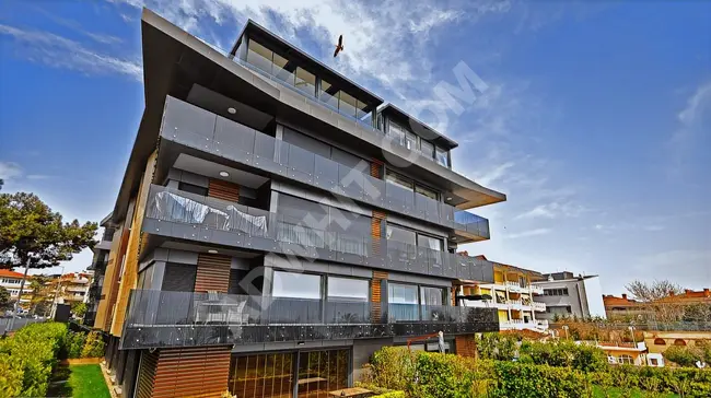 Luxury duplex apartment with a special design in the Delta Yalı complex in Yeşilköy