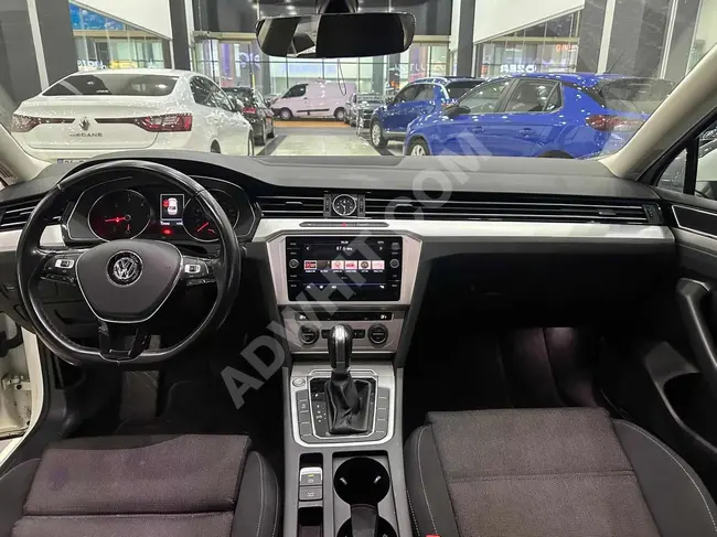 DEĞIŞENSİZ 2019 ÇIKŞLI SERVİS BAKMLI VW PASSAT COMFORT TAKASLI