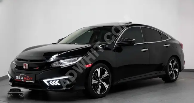 Honda Civic with installment options via bonds, bank loans, installments, checks.