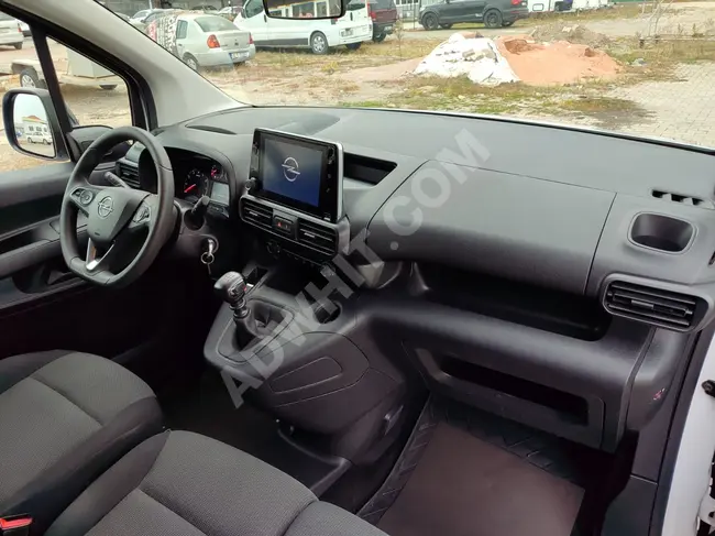 ميني فان OPEL COMBO 1.5 D ELEGANCE XL موديل 2023 - مزدوجة الانزلاق شاسيه طويل