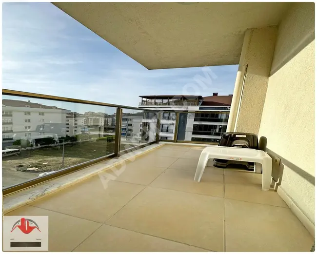 A 4+2 apartment near BEYLİKDÜZÜ MARINA, close to all places, opposite the Security Directorate.