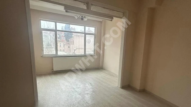 2+1 apartment for rent covering an area of 65 square meters in good condition on the second floor, Samatya Street.