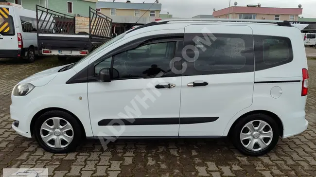 Minivan FORD TOURNEO COURIER 1.5 TDCI TREND, model 2015, with 177,000 km - rear view