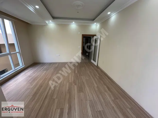 Apartment near the Metrobus station with no registry fees in Yeşilova.