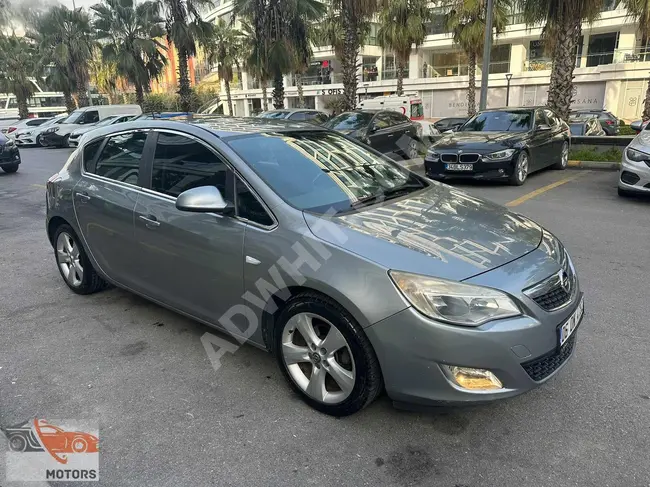 Opel Astra 1.3 CDTI ENJOY PLUS موديل 2012 بدون عيوب