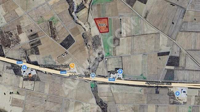 A plot of land in ISPARTA KEÇİBORLU is 400 meters away from the AFYON road.