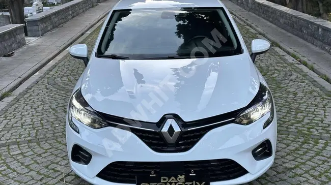 RENAULT CLIO 2020 model without changes with an advance payment of 250,000 Turkish Liras and the rest payable over 36 months in installments.