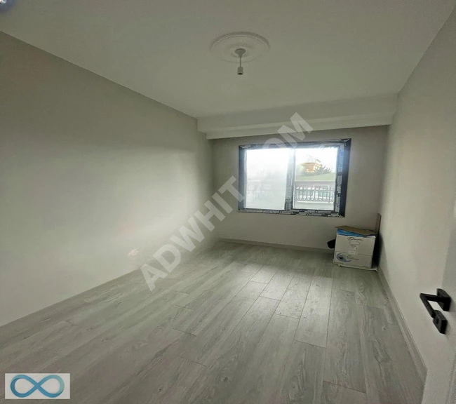 Apartment for rent with a high entrance 2+1 in a complex in BEYLİKDÜZÜ KAVAKLI