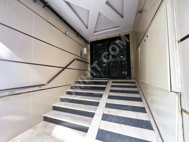 3+1 apartment for sale located on the middle floor, with a front façade, separate kitchen.