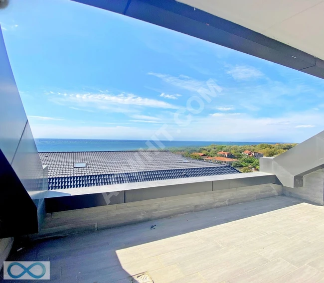 Villa 6+2 with a full sea view in MARINA