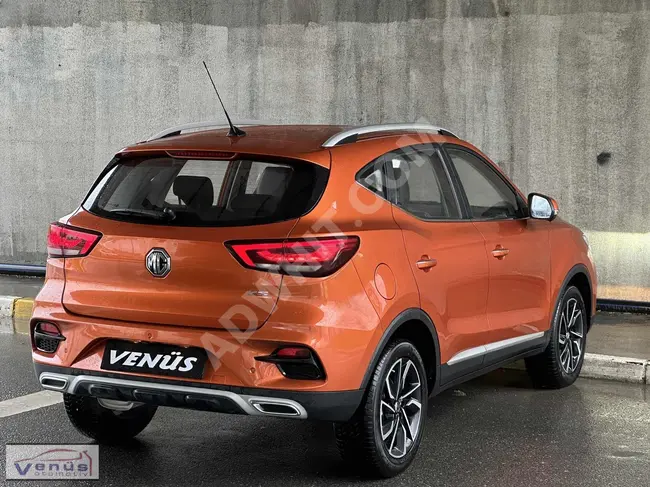 سيارة MG ZS 1.0 T-GDI موديل 2023، بمسافة 17,000 كم مع تدفئة المقعد الأمامي ورؤية خلفية بدون أخطاء وبدون طلاء