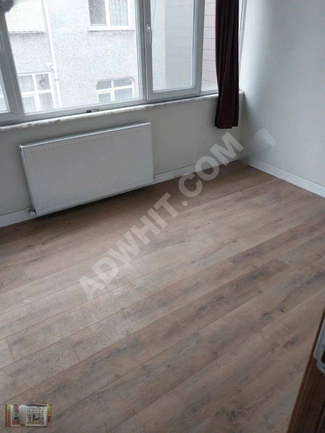 Apartment for rent 2+1 on the third floor in Fatih Çapa Seyyidömer. Well-maintained apartment.