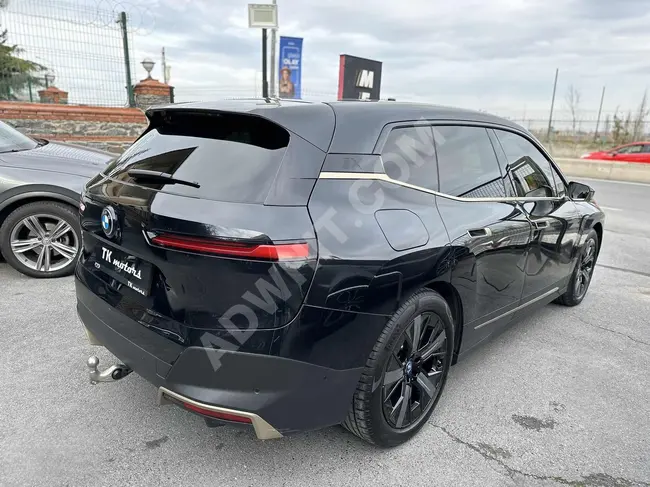 سيارة  BMW iX xDrive40 موديل 2022 بمسافة 14,250 كم بدون خطأ