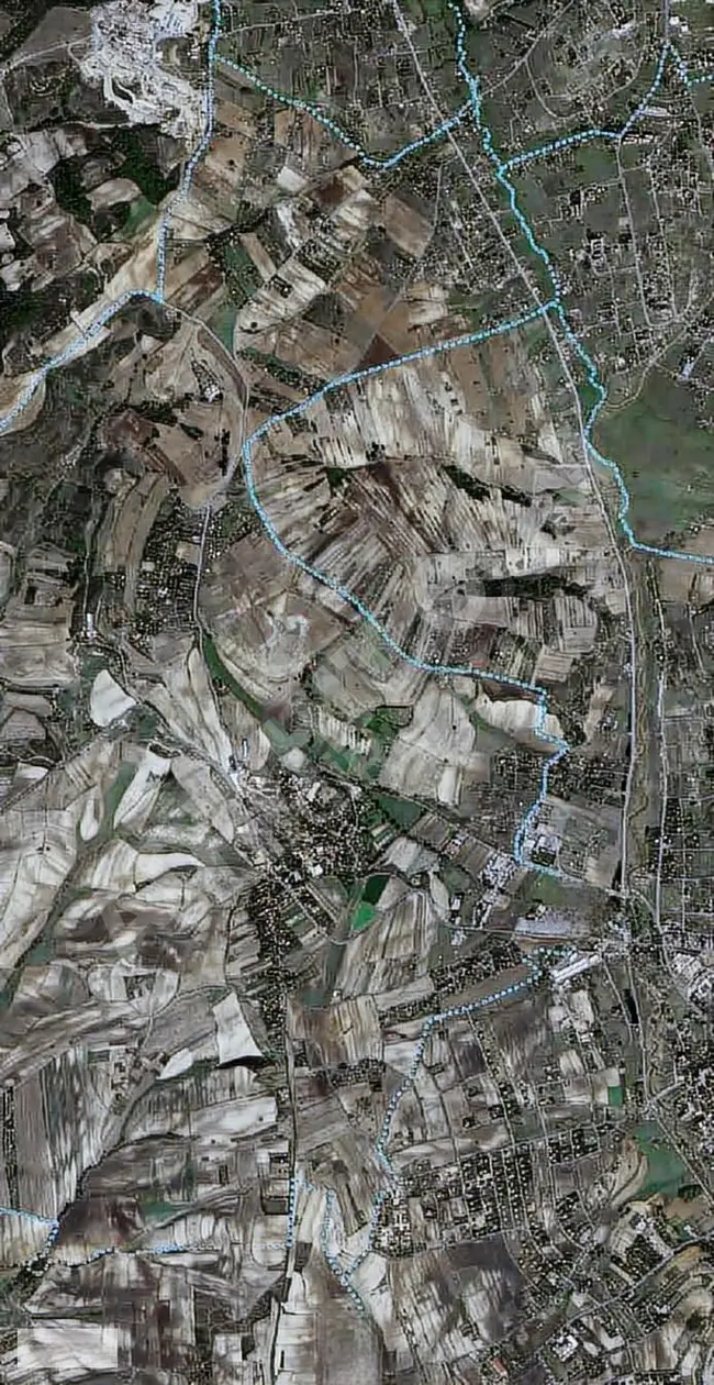 A plot of land measuring 356 square meters in the village of Çilingir in Arnavutköy