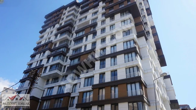 2+1 High-Floor Residential Apartment for Sale in İSTOVA LEVENT