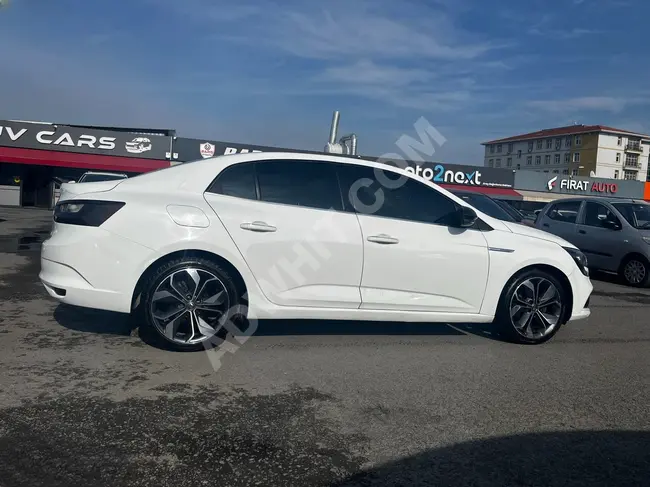 Renault MEGANE - Model 2020 - 88,000 km - 140 horsepower