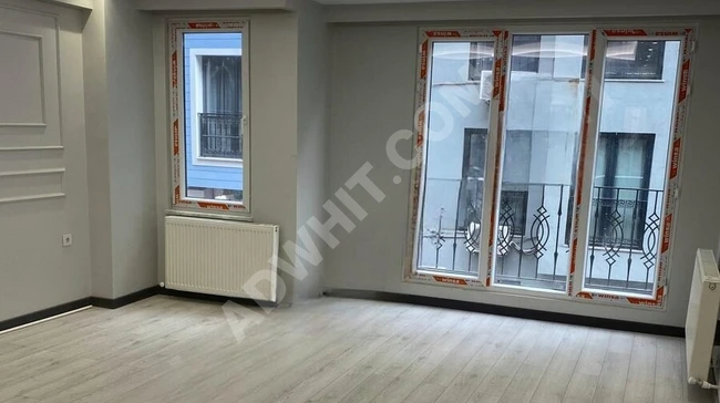 Apartment 2+1 - Overlooking two sides - With elevator - 95 square meters - On Fatih Akkoyunlu Street