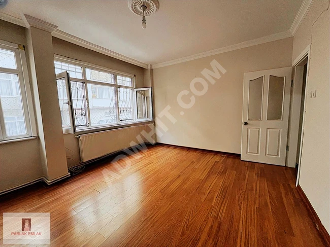 2+1 apartment close to the center, on a middle floor, in good and clean condition.