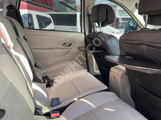 Renault Scenic  2012 1.5 DCI PRİVİLEGE - بدون حوادث ولا متغييرات - مصانة جيدا