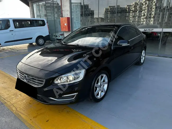 Volvo S60  - موديل 2018 - 91 الف كم - تدفئة للمقاعد