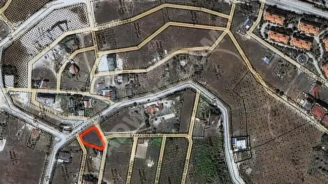 Independent plot for sale on the corner in the TAŞOLUK BAĞLAR area