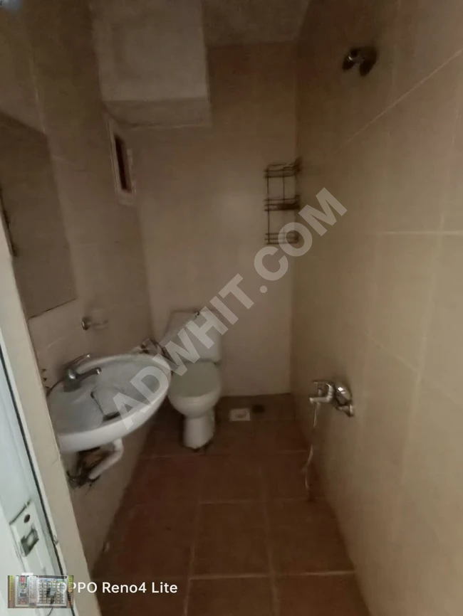 1+1 apartment, first floor, 70 square meters on Mosque Street FATİH YEDİKULE İSKENDER ÇELRBİ