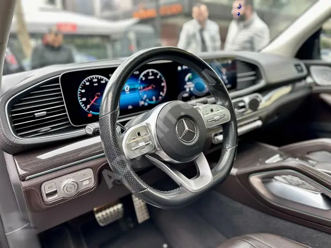 سيارة MERCEDES BENZ GLS400d 4MATIC موديل 2019 -  7 مقاعد