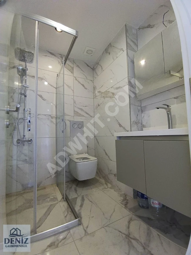 New apartment on the middle floor of the BUTİK complex with independent parking and very close to the metro.